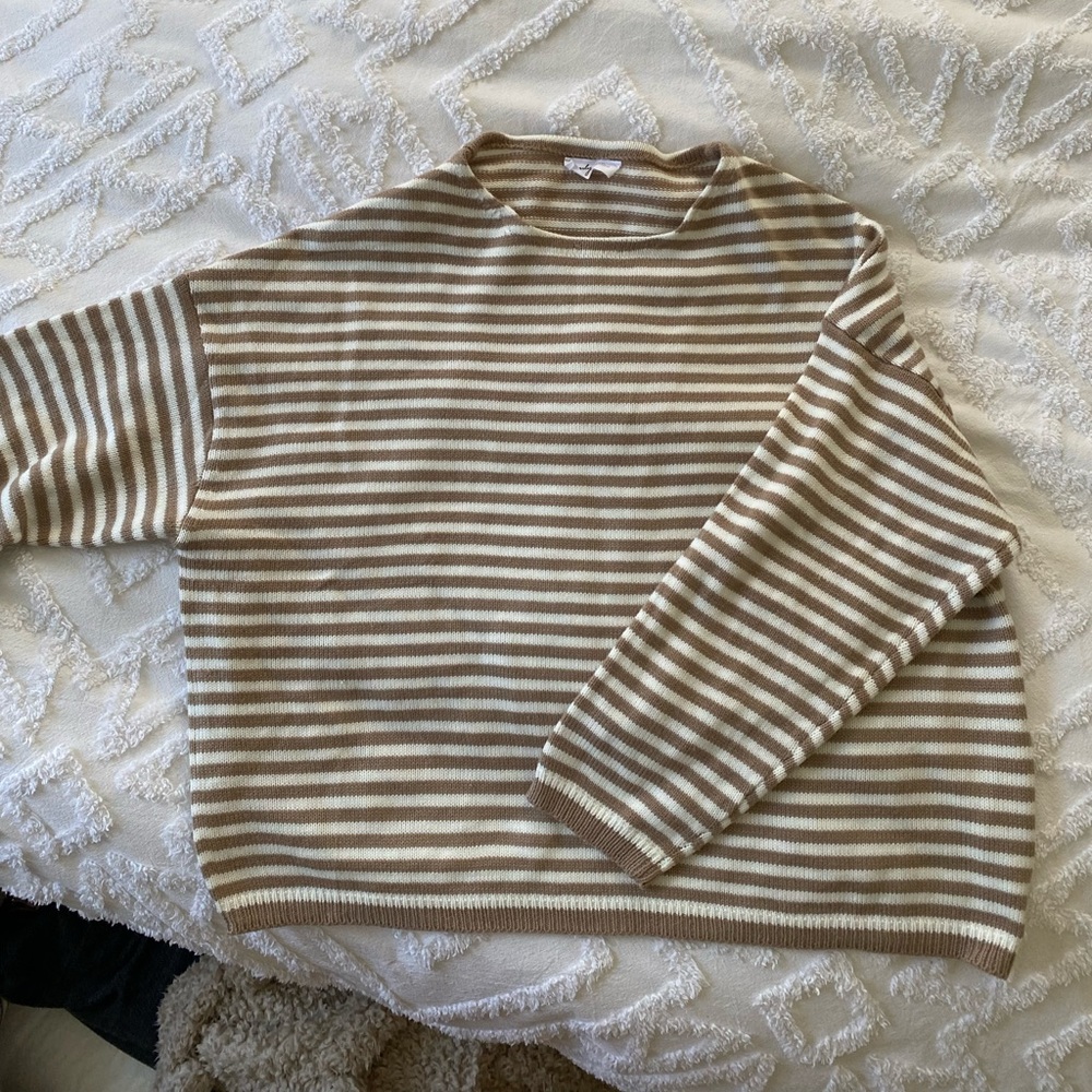 CJLA sweater